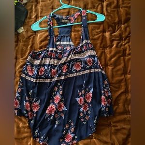 Flowy slit back tank top